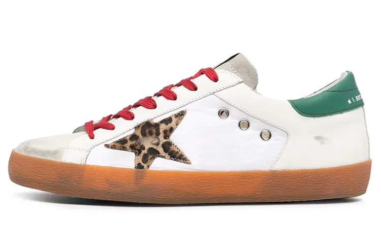 Golden Goose Super Star Low top Stylish Skateboarding Shoes Men's White Distressed