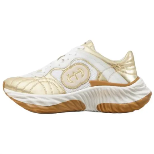 GUCCI Ripple Leather Low top Casual Shoes Women's Gold
