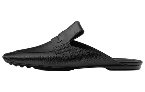 HERMES Eloge Closed Toe Slippers Women's Black