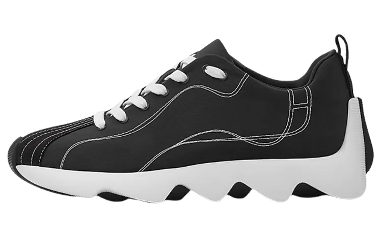 HERMES Envol Low top Casual Shoes Women's Black