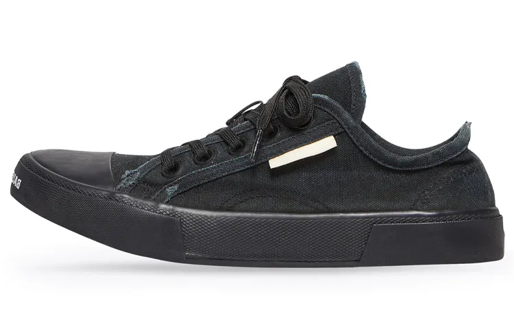 Balenciaga PARIS Low top Stylish Skateboarding Shoes Men's Black Distressed