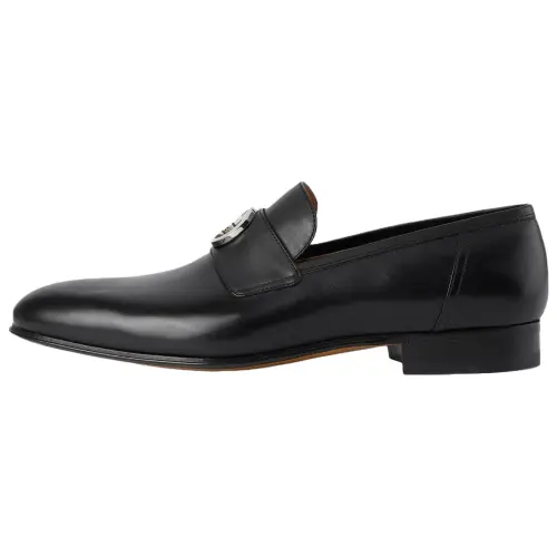 GUCCI Logo Plaque Loafers