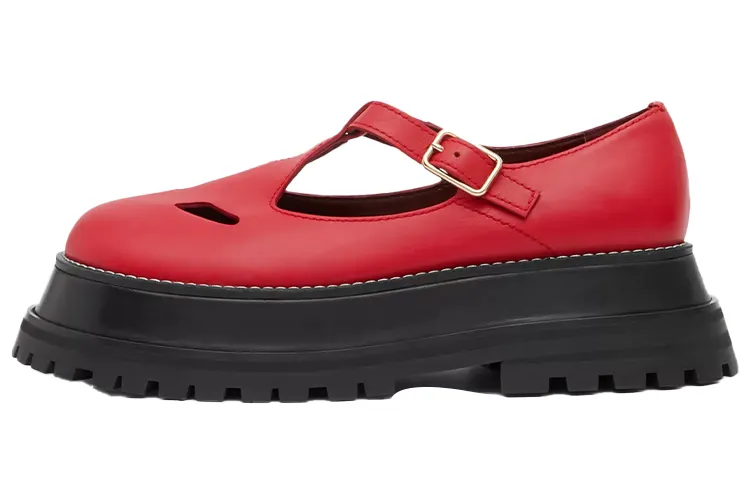 Burberry Leather Casual Shoes Women's Red