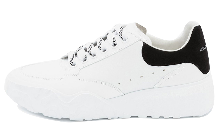 Женские кроссовки Alexander McQueen Court Trainer (бело-черные)