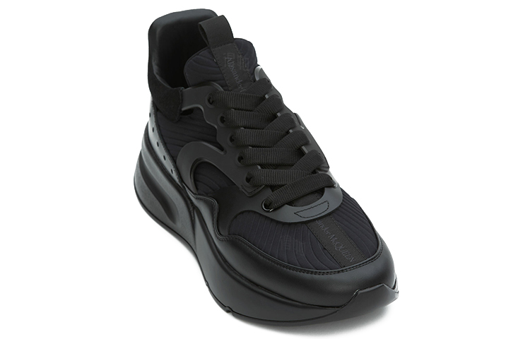 Мужские кроссовки Alexander McQueen Oversized Runner (черные) — фото 2