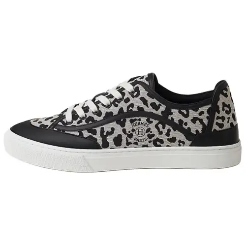 HERMES Get Low top Skateboard Shoes Men's Black