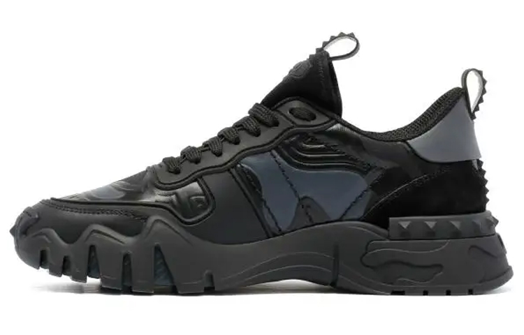 Valentino Rockrunner Leather Low top Sports Casual Shoes Black