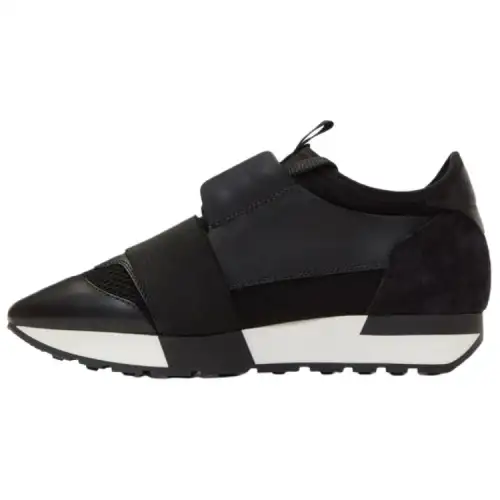 Balenciaga Low top Casual Shoes Women's Black