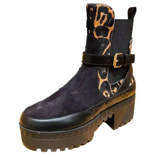 LOUIS VUITTON Cow Leather Short Chelsea Boots Women's Black