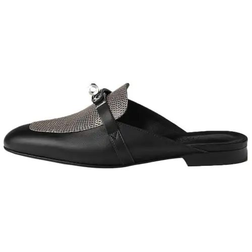 HERMES Oz Closed Toe Slippers Women's Black