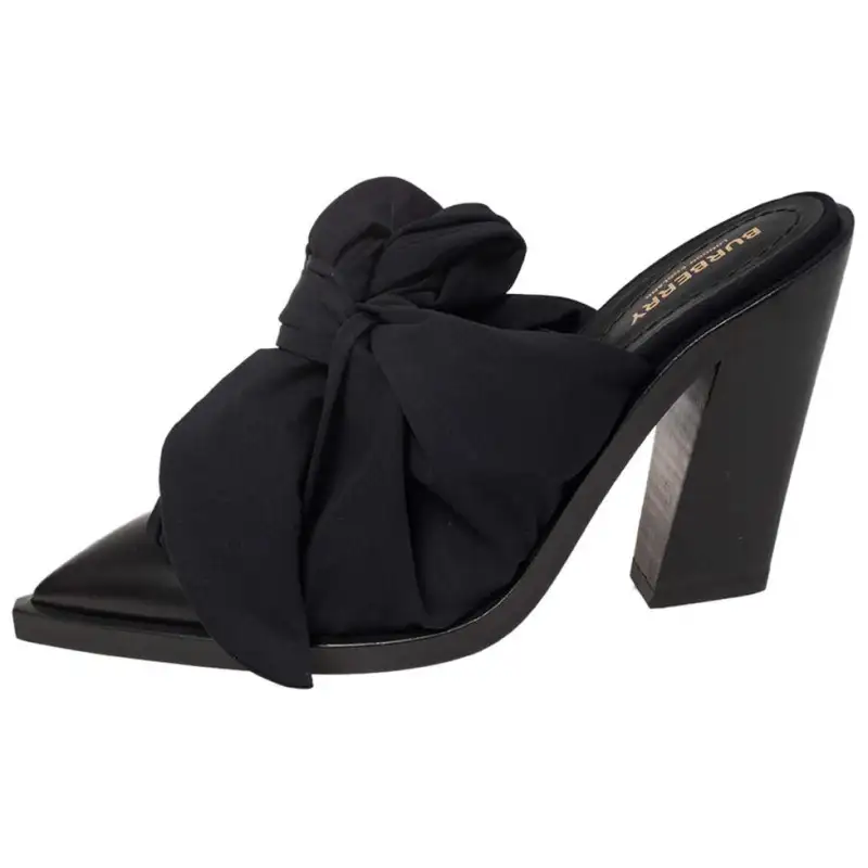 Burberry Closed Toe Slippers Women's Black