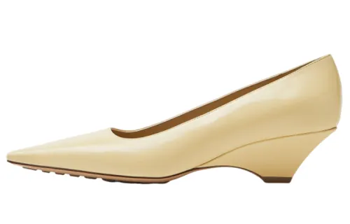 Bottega Veneta Point Cone Heel High Heels Women's Beige