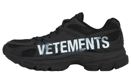 Vetements Comfortable Low top Sports Casual Shoes Unisex Black