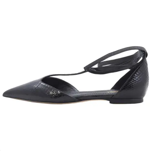 Burberry Wellton Leather Casual Shoes Women's Black
