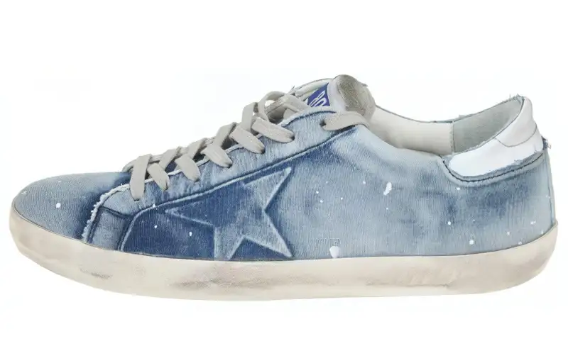 Golden Goose Stylish Skateboarding Shoes Men's Light Blue