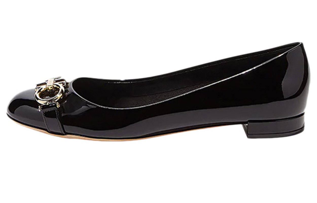 FERRAGAMO Gancini Leather Abrasion Resistant Chunky Heel High Heels Women's Black