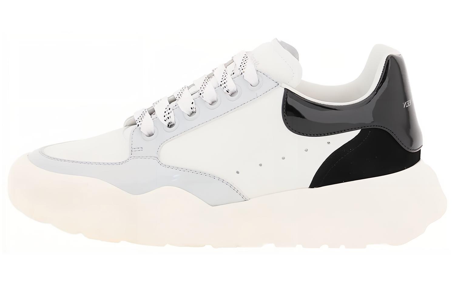Женские кроссовки Alexander McQueen Court (бело-черные)