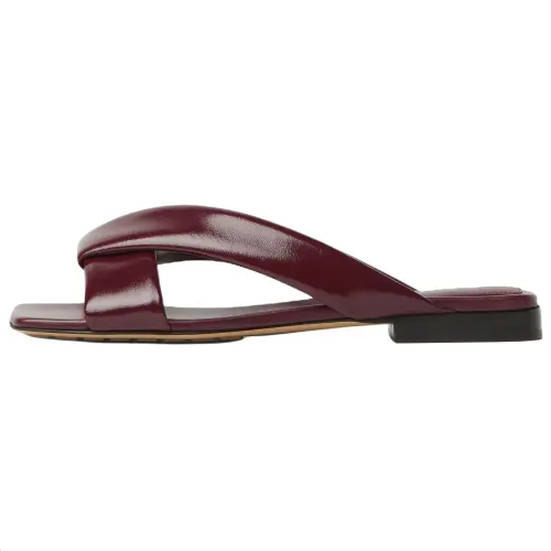Bottega Veneta Riva Flat Sandals Women's