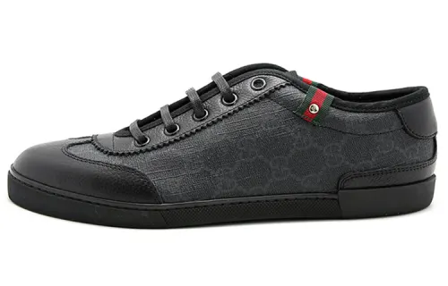 GUCCI Leather Low top Skateboard Shoes Women's Black
