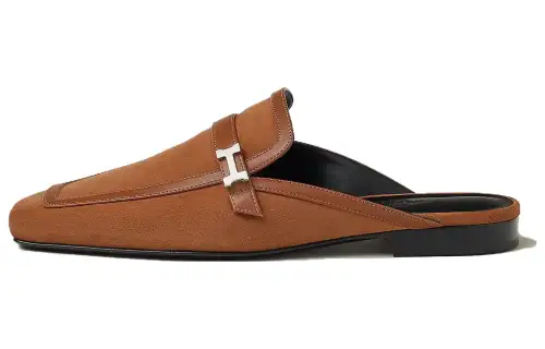 HERMES Groupie Closed Toe Slippers Women's Brown