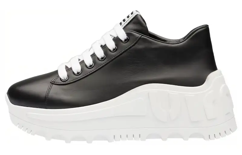 MIU MIU Leather Low top Casual Shoes Women's Black