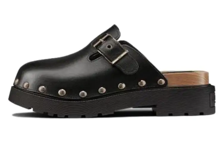 DIOR Diorquake Closed Toe Slippers Women's