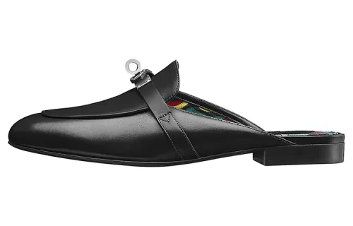 HERMES Oz Closed Toe Slippers Women's Black