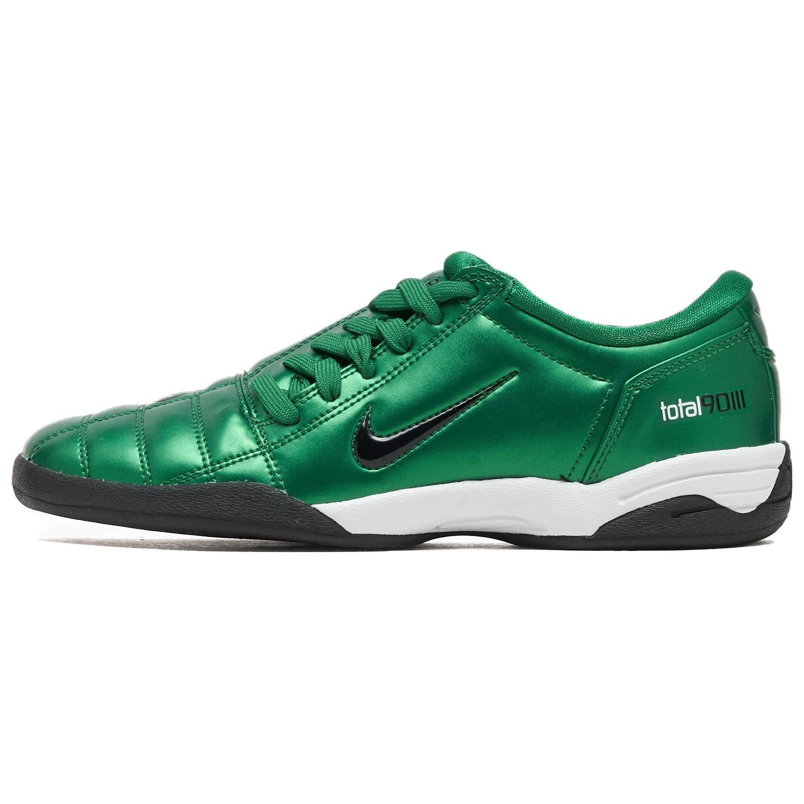 Женские кроссовки Nike Total 90 III (зелено-черные)