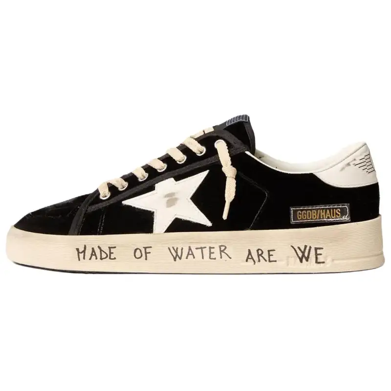Golden Goose Stardan Low top Skateboard Shoes Women's Black Distressed