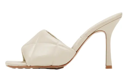 Bottega Veneta Lido Stylish Sandal Women's Maris Sal White
