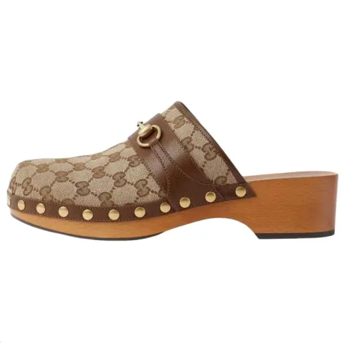 GUCCI Leather Closed Toe Slippers Men's Ebony
