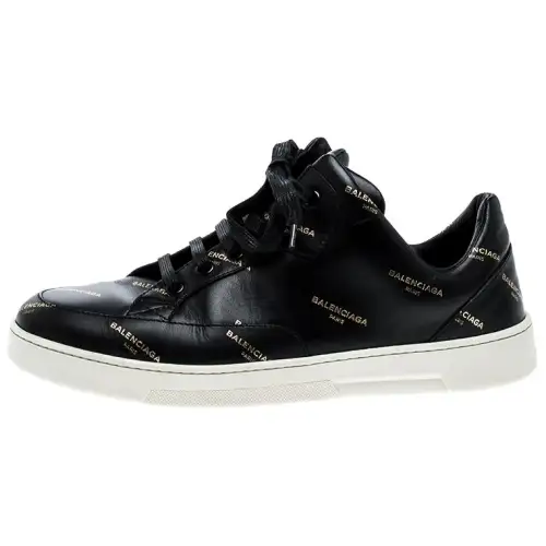Balenciaga Low top Skateboard Shoes Women's Black
