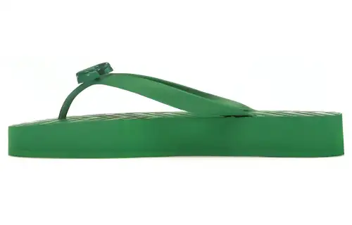 GUCCI Chevron Thong Sandal Green Rubber Women's