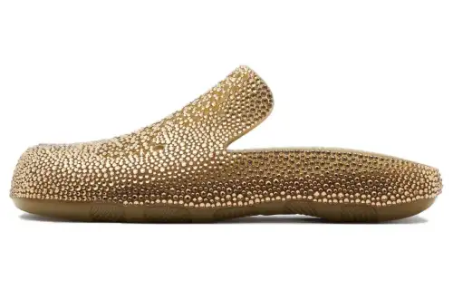 Burberry Closed Toe Slippers Men's Gold