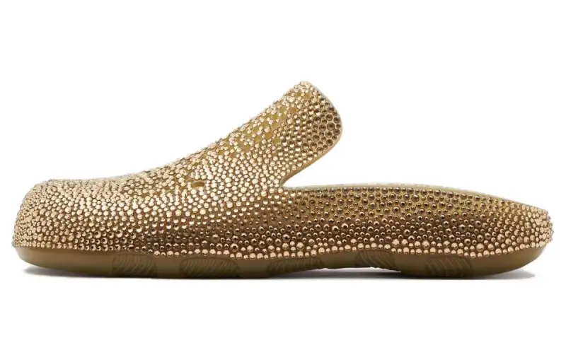 Burberry Closed Toe Slippers Men's Gold
