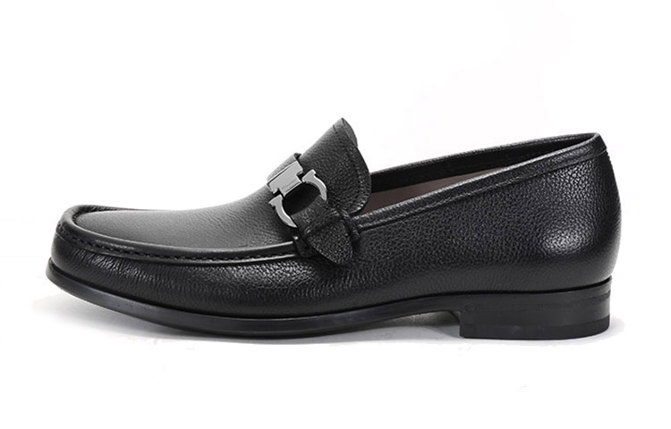 FERRAGAMO Gancini Low top Men's Casual Shoes Men's Black