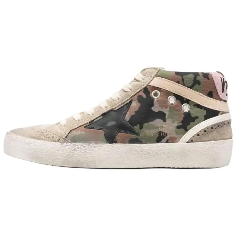 Golden Goose Logo patch Lace up Sneakers Women's