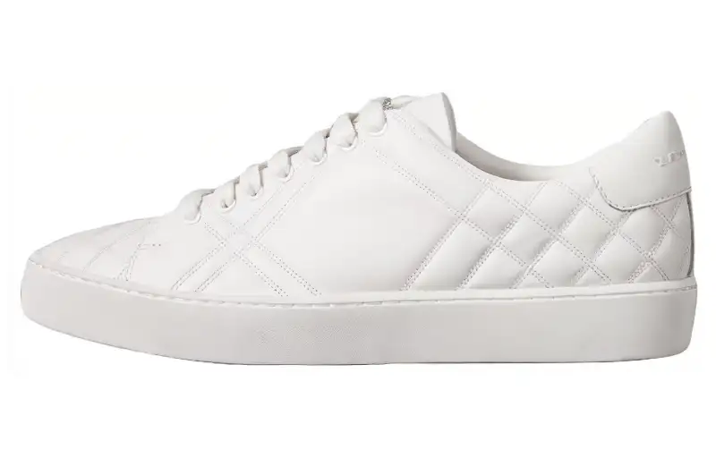 Burberry Leather Low top Skateboard Shoes Women's White