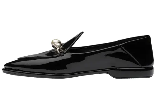 MIU MIU Patent Leather Casual Shoes Women's Black