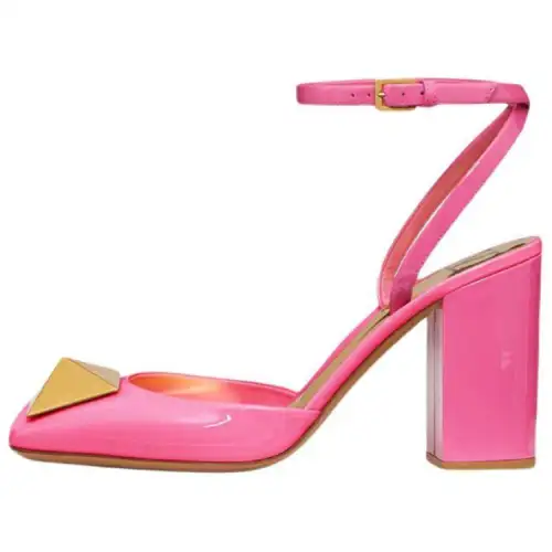 Valentino One Stud GARAVANI Patent Leather Chunky Heel High Heels Women's Pink