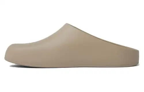 Balenciaga Pool Closed Slide 'Beige'