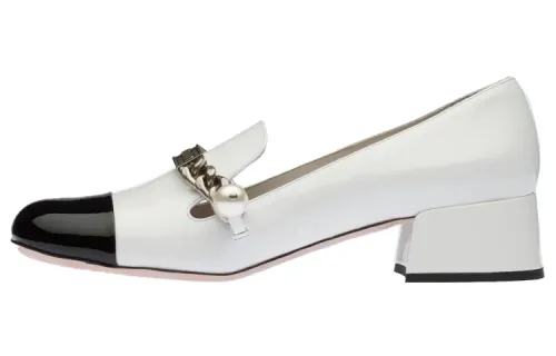 MIU MIU Patent Leather Chunky Heel Casual Shoes 3.5cm Women's White