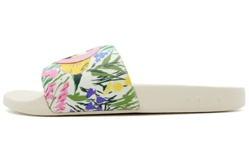 GUCCI X Ken Scott Logo Slides
