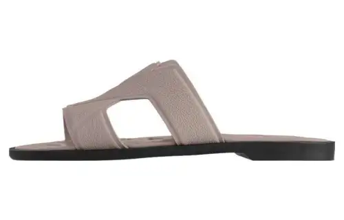 LOUIS VUITTON Oasis Slide Slippers Men's Taupe