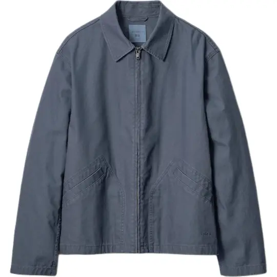 UNIQLO UNIQLO × JW Anderson совместная модель SS26 с вышитым логотипом и застежкой-молнией рабочая куртка, одинаковый стиль для мужчин и женщин