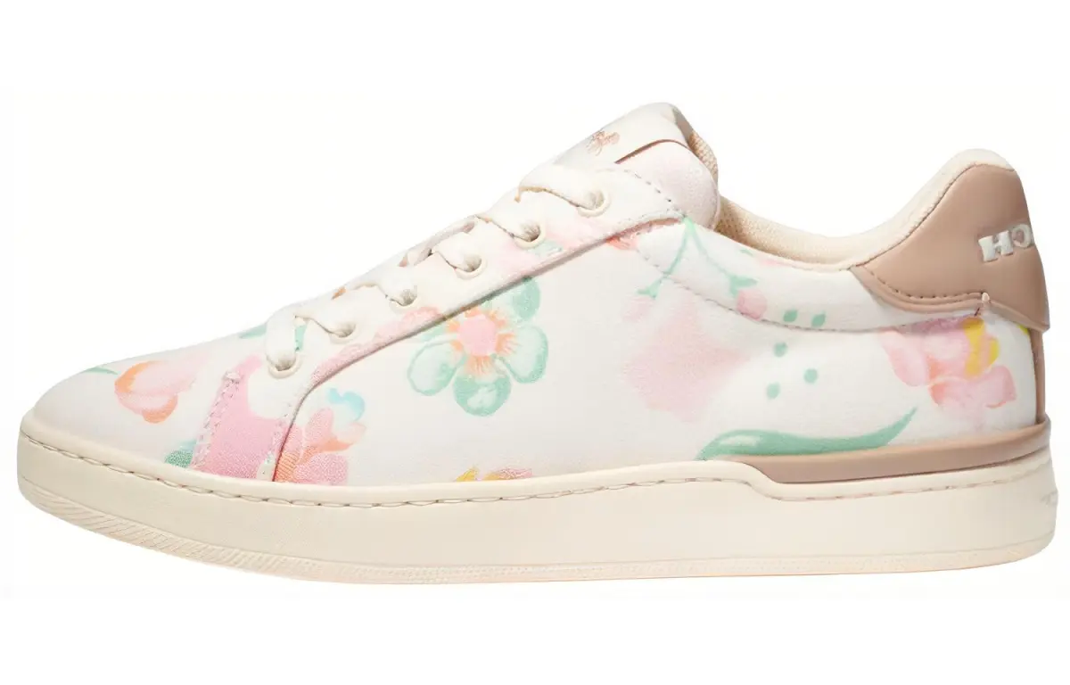 COACH Leather Stylish Skateboarding Shoes Women's White Umber