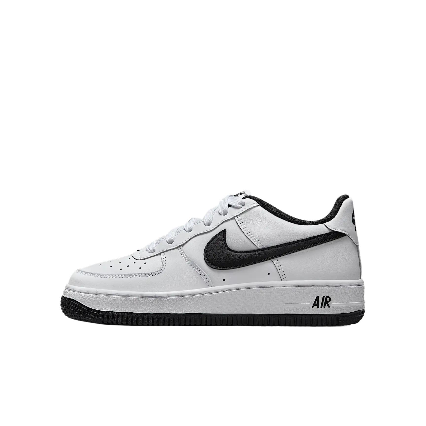 Детские кеды Nike Air Force 1 LV8 (бело-черные)