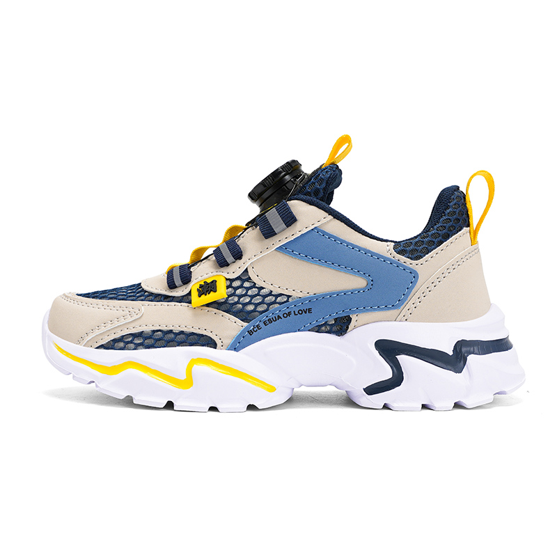 Peter Pan mesh. In summer, it adopts a spacious toe design that fits the ankle and wraps the foot. The single mesh lining is made of thick catwalk power cushioning. Low-top children's casual shoes. Children's style.