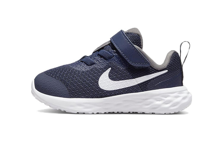 Детские кроссовки Nike Revolution 6 (сине-белые)