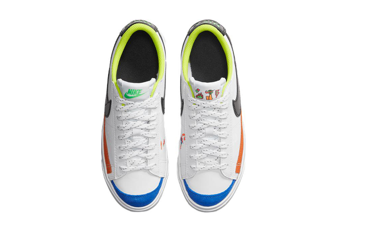 Кеды Nike Blazer 77 GS (белые) — Белый / чёрный / синий / оранжевый — фото 10